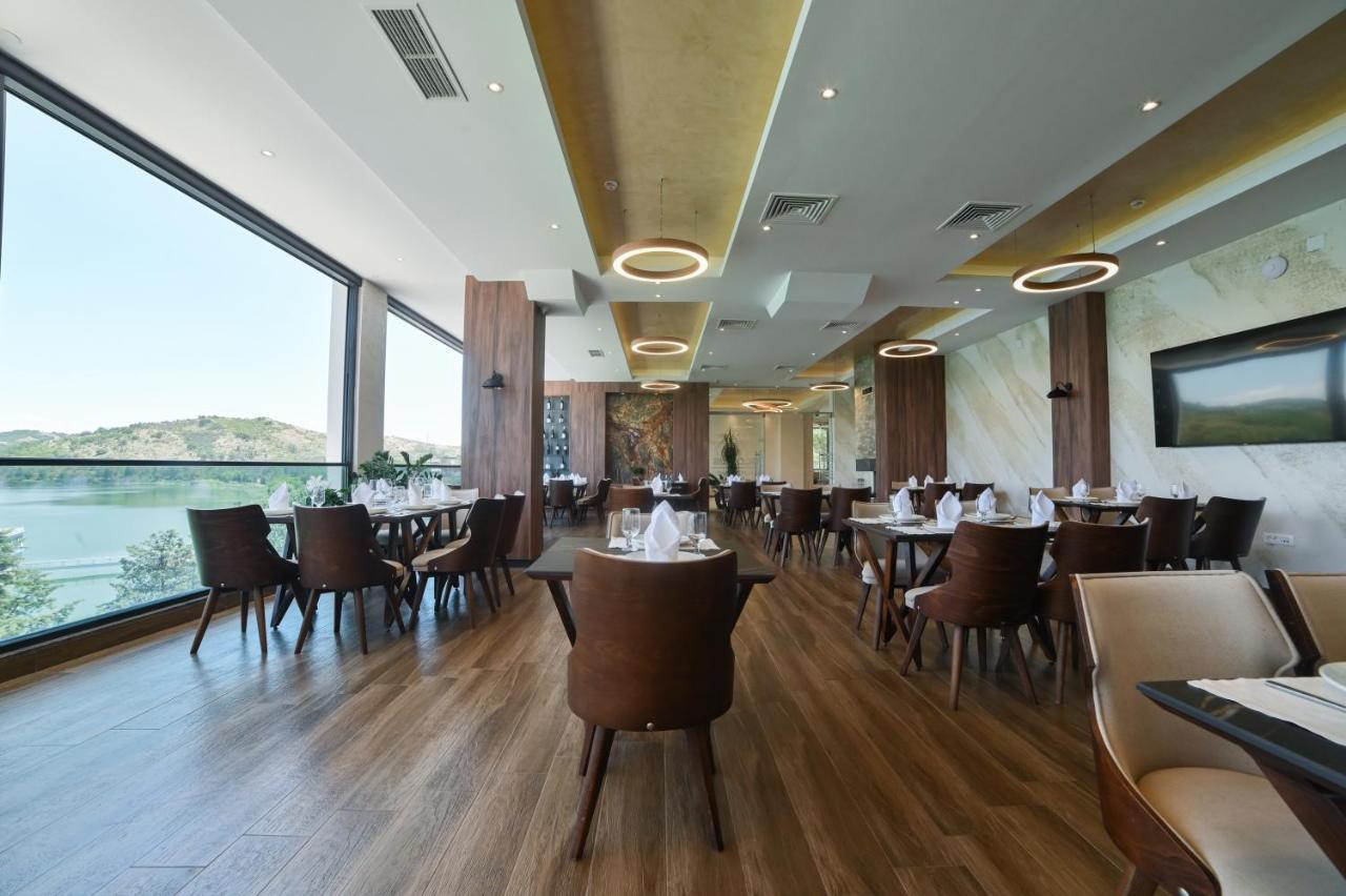 Glorius Hotel เวเลส ภายนอก รูปภาพ