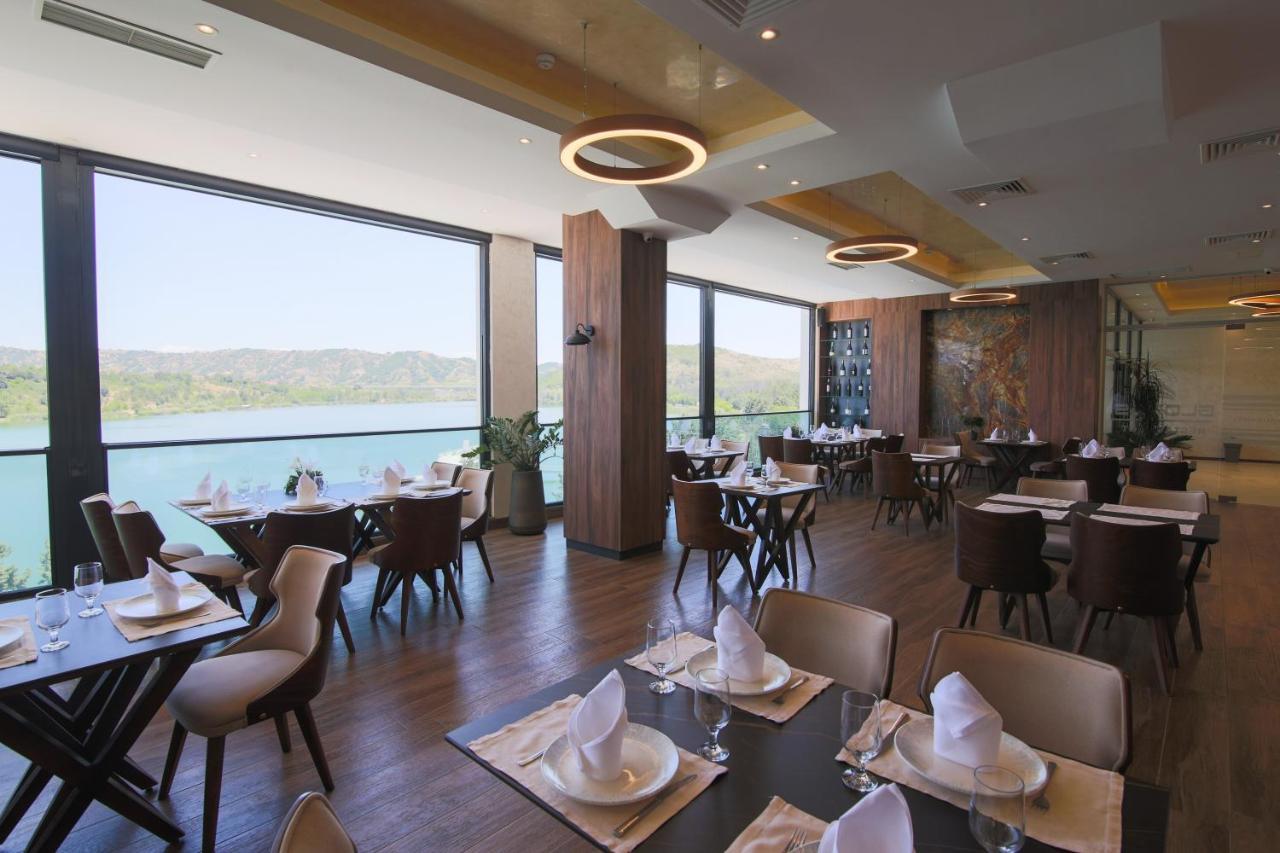 Glorius Hotel เวเลส ภายนอก รูปภาพ